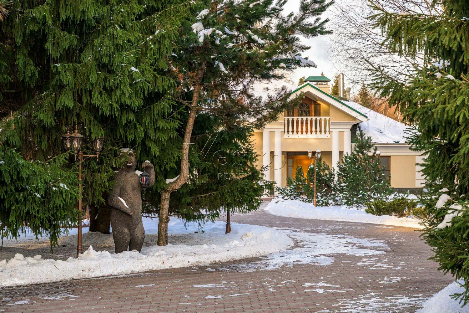 2-этажный коттедж 1 720 м² с отделкой