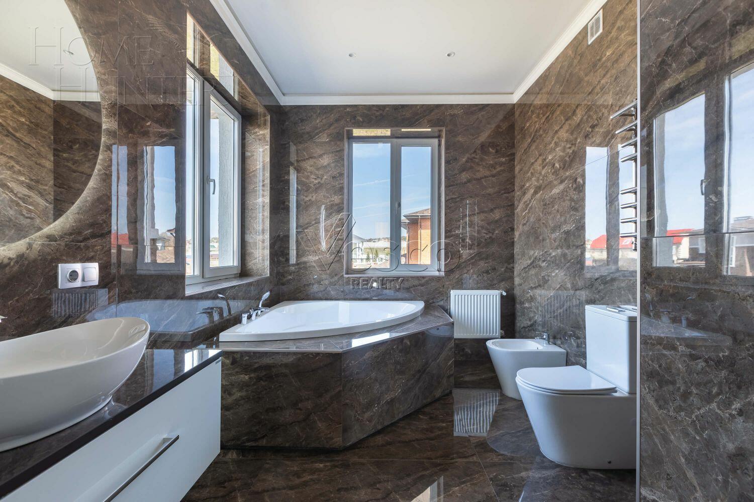 2-этажный коттедж 307 м² с отделкой