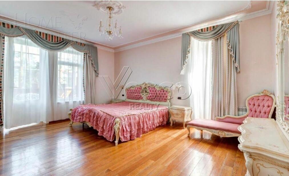 2-этажный коттедж 650 м² с отделкой