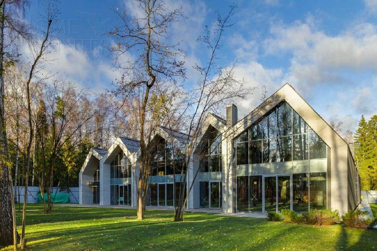 2-этажный коттедж 3 067 м² без отделки