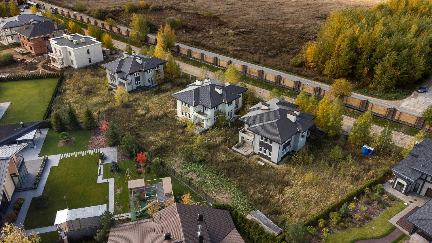 2-этажный коттедж 270 м² без отделки