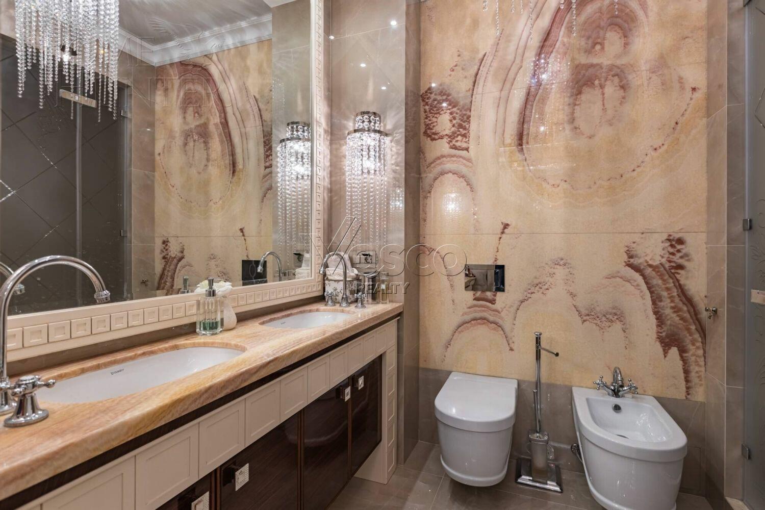 5-КОМН. КВАРТИРА С ОТДЕЛКОЙ 202 М² НА 5 ЭТАЖЕ