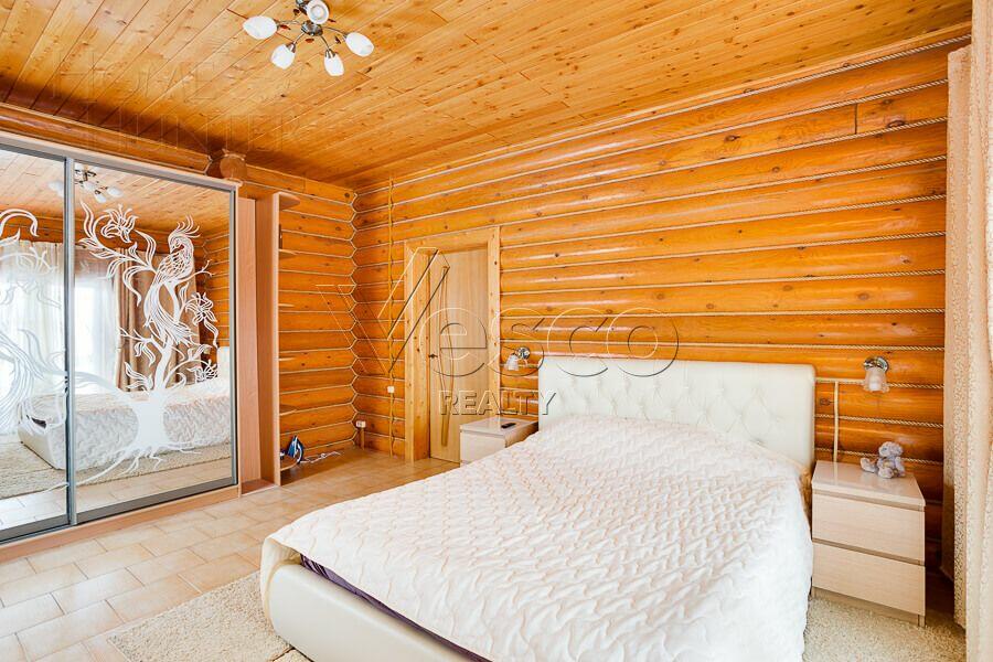 1-этажный коттедж 300 м² с отделкой