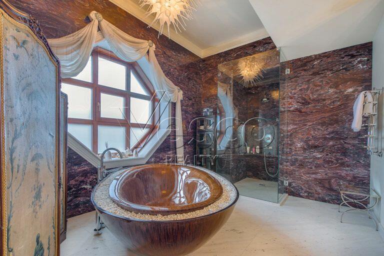 2-этажный коттедж 1 200 м² с отделкой