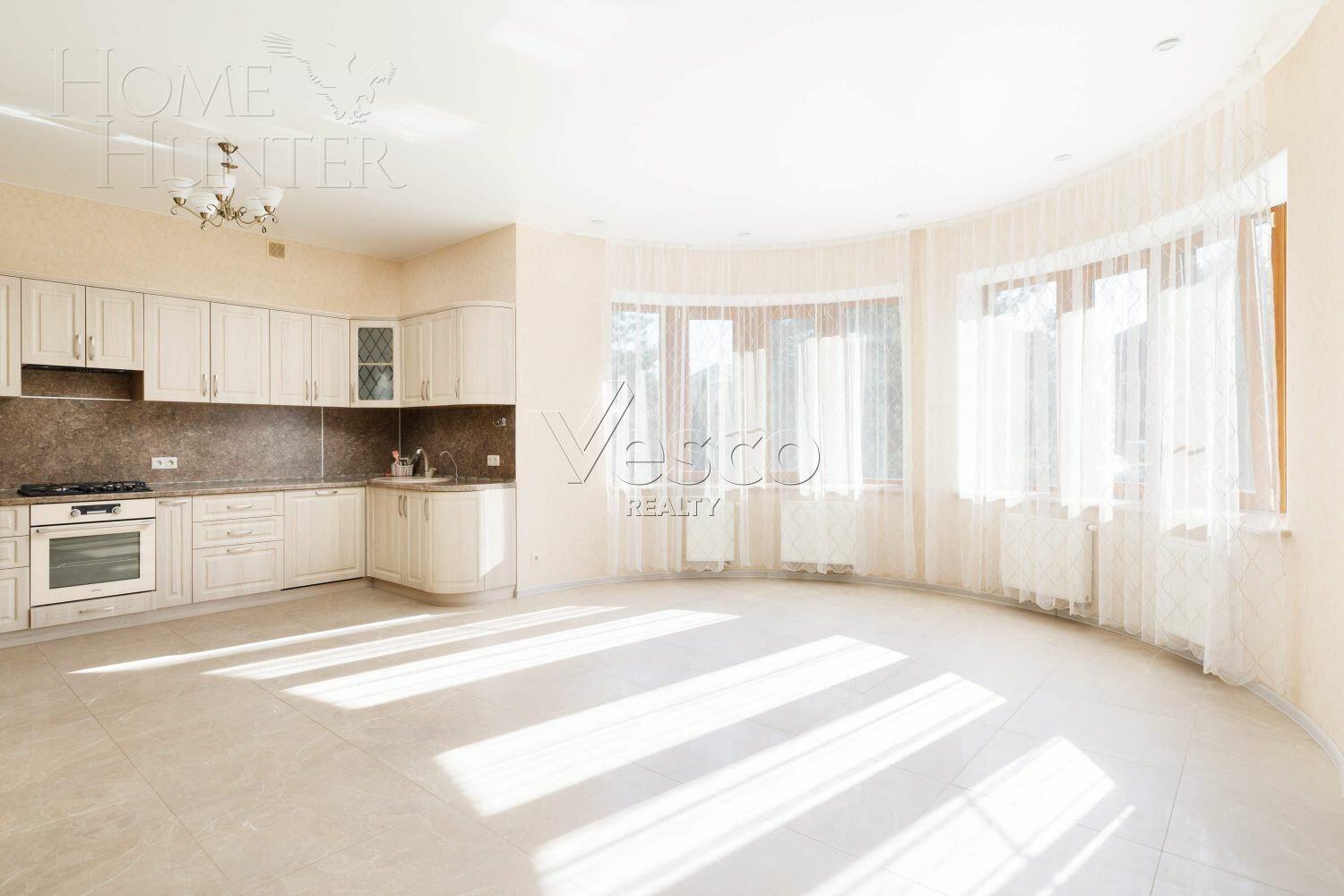 3-этажный коттедж 503 м² с отделкой