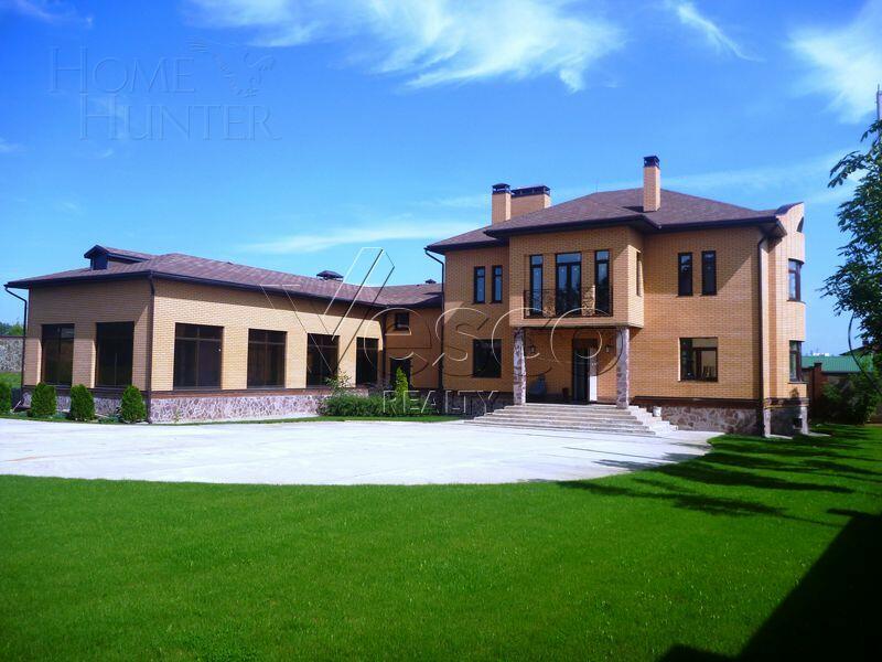 2-этажный коттедж 850 м² без отделки