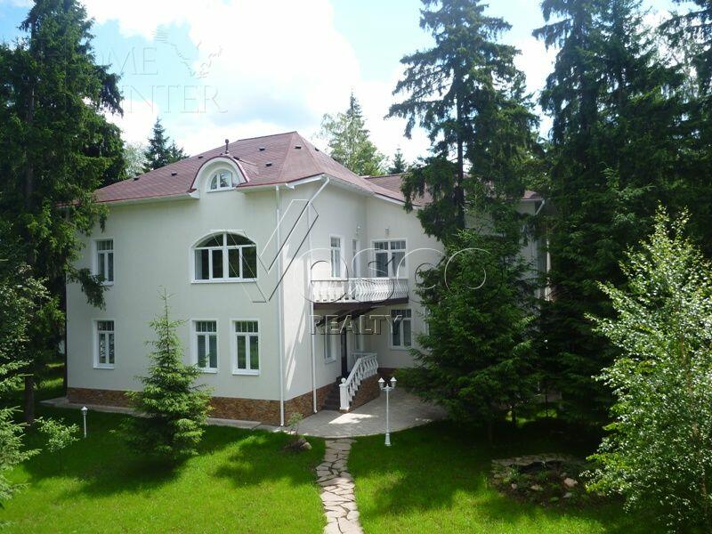 2-этажный коттедж 868 м² с отделкой