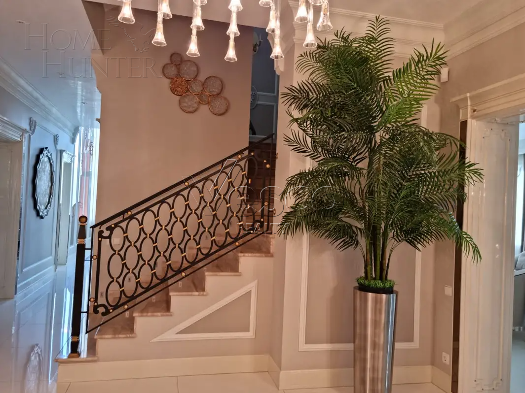 2-этажный коттедж 900 м² с отделкой