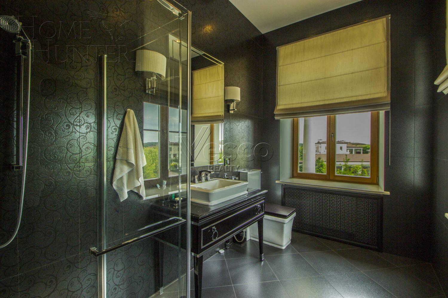 2-этажный коттедж 1 250 м² с отделкой