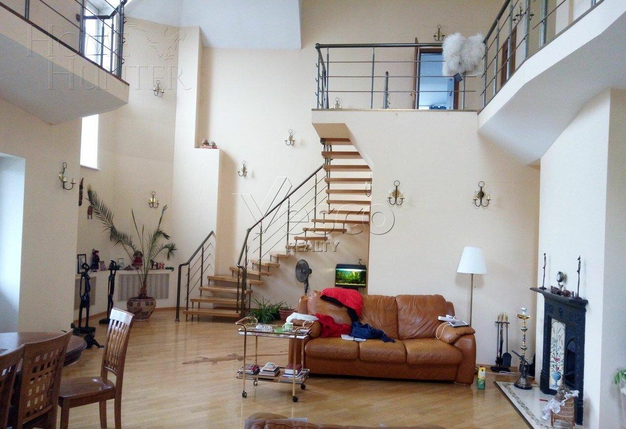 2-этажный таунхаус 309 м² с отделкой