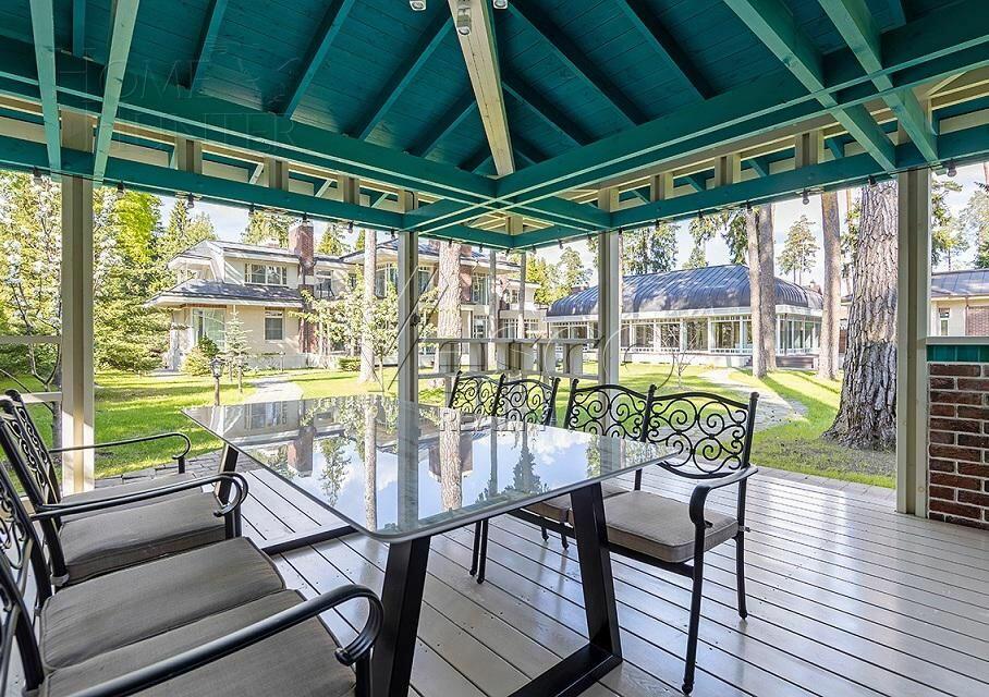 2-этажный коттедж 1 214 м² с отделкой