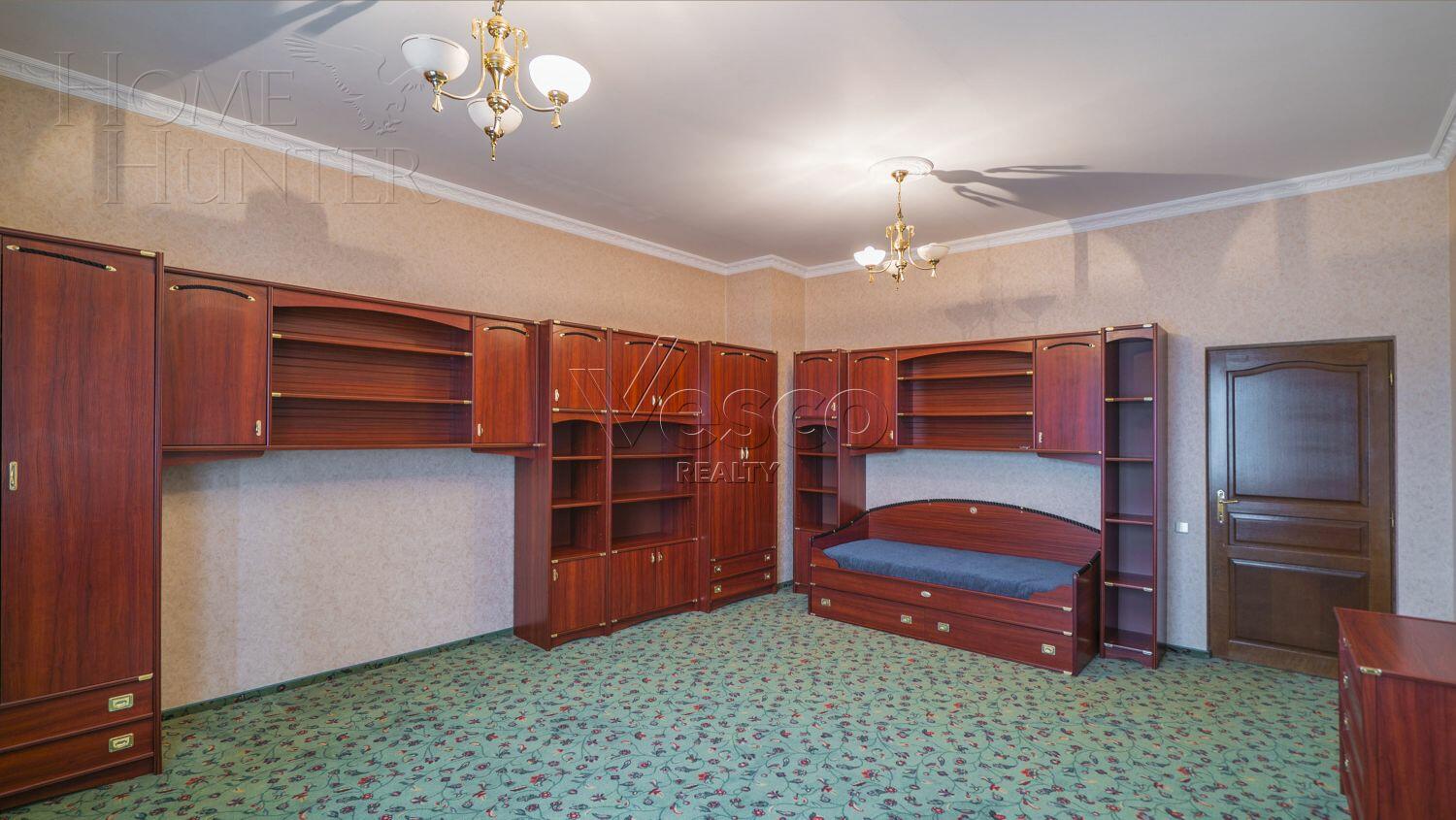 2-этажный коттедж 900 м² с отделкой