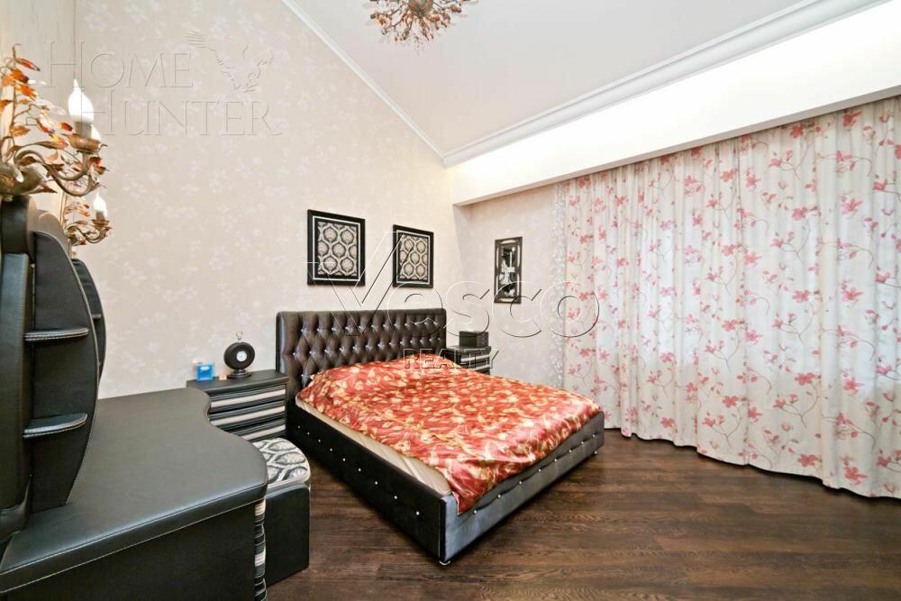 2-этажный коттедж 1 300 м² с отделкой