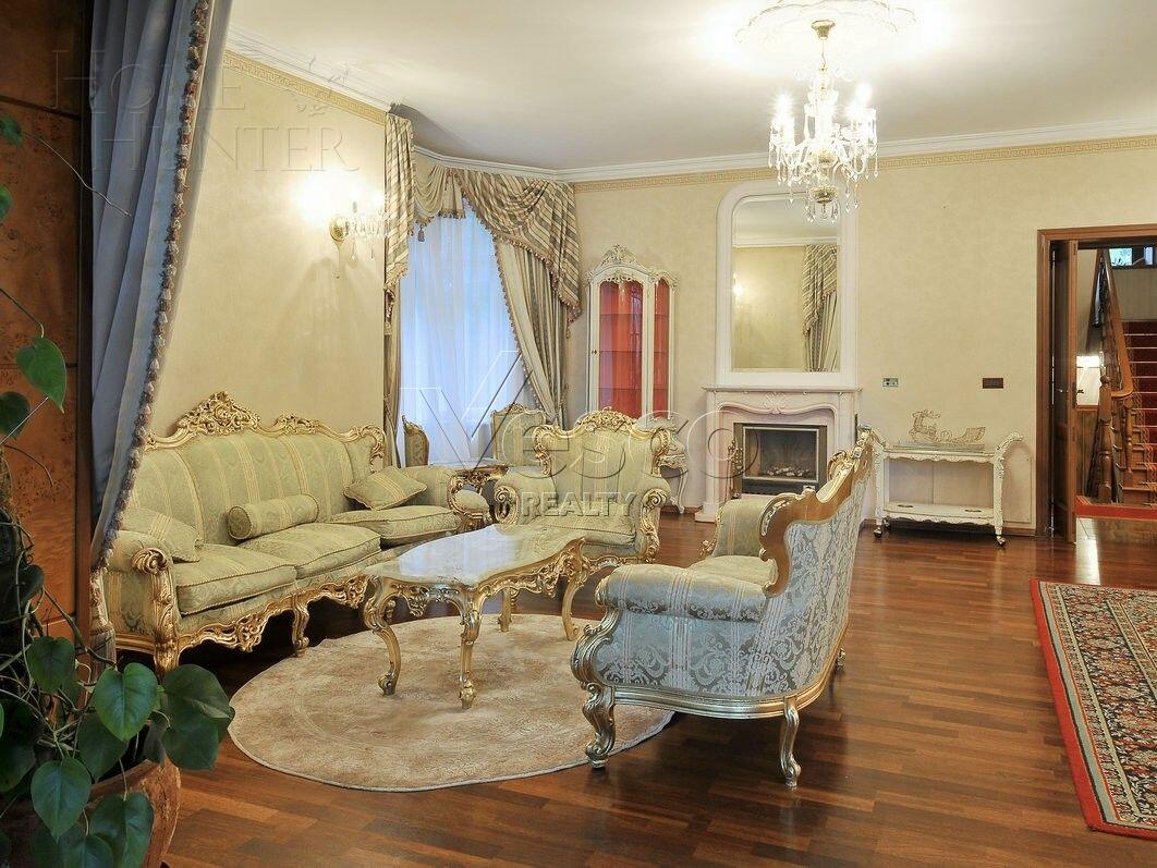 2-этажный коттедж 680 м² с отделкой