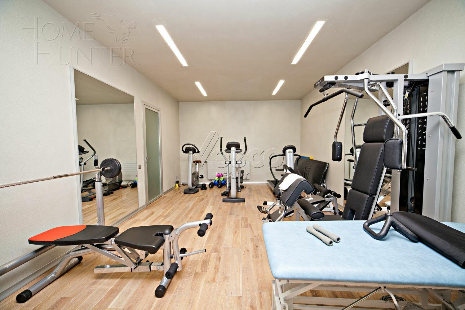 2-этажный коттедж 1 230 м² с отделкой