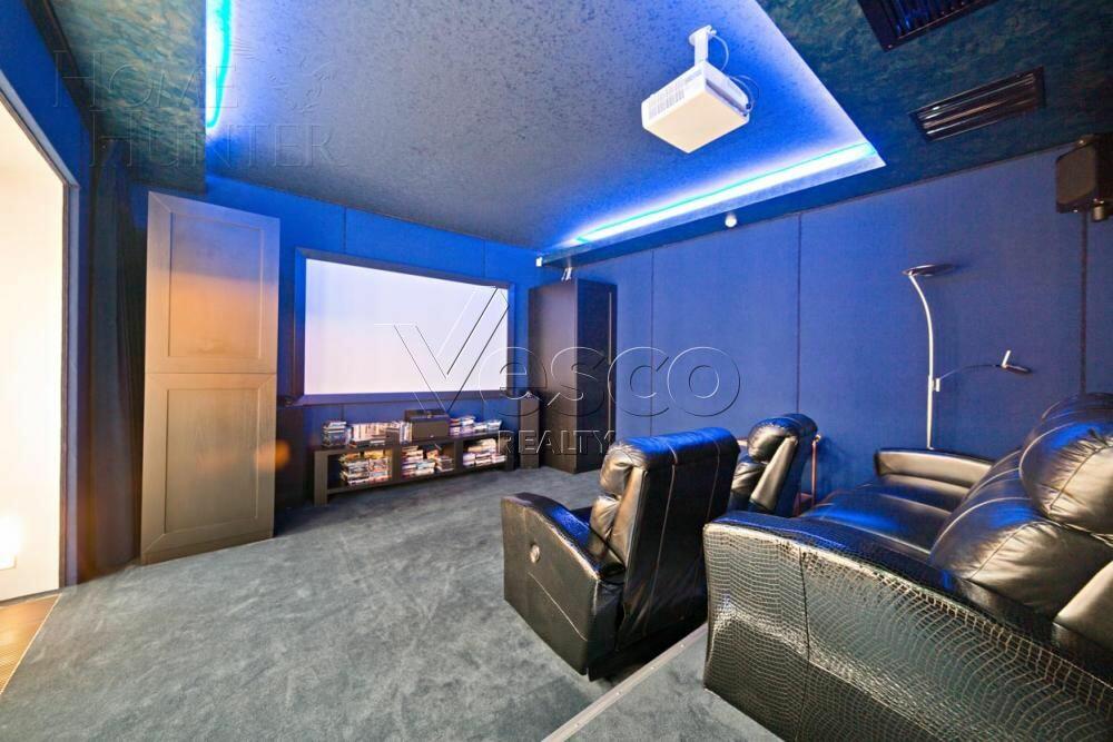 2-этажный коттедж 1 300 м² с отделкой