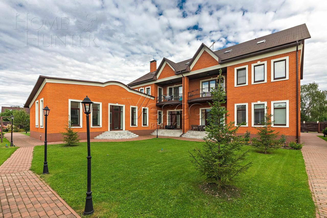 3-этажный коттедж 786 м² с отделкой