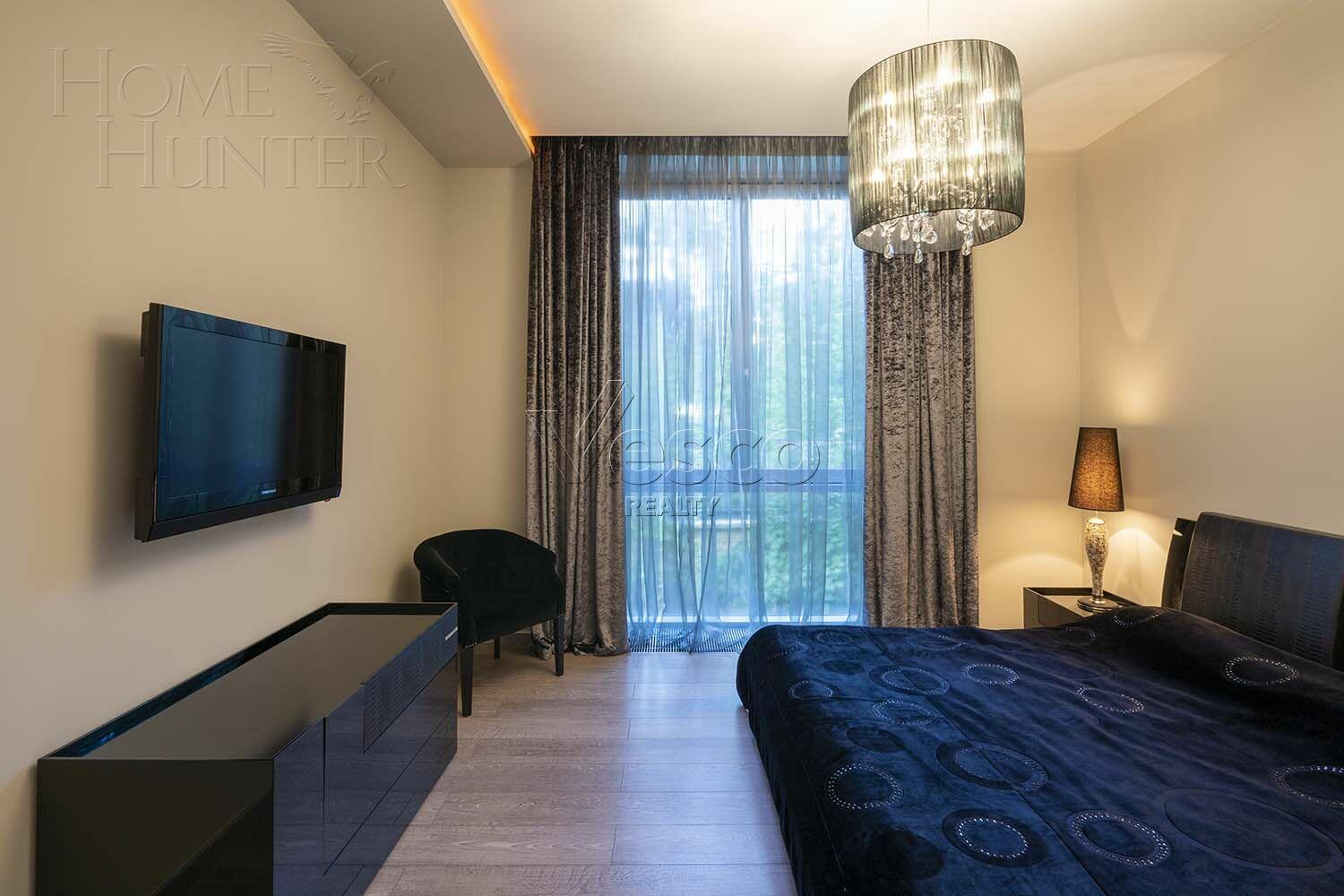 2-этажный коттедж 1 518 м² с отделкой