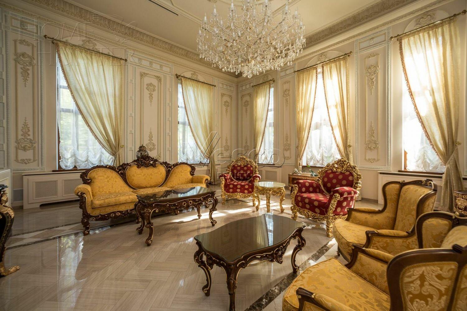 3-этажный коттедж 2 000 м² с отделкой