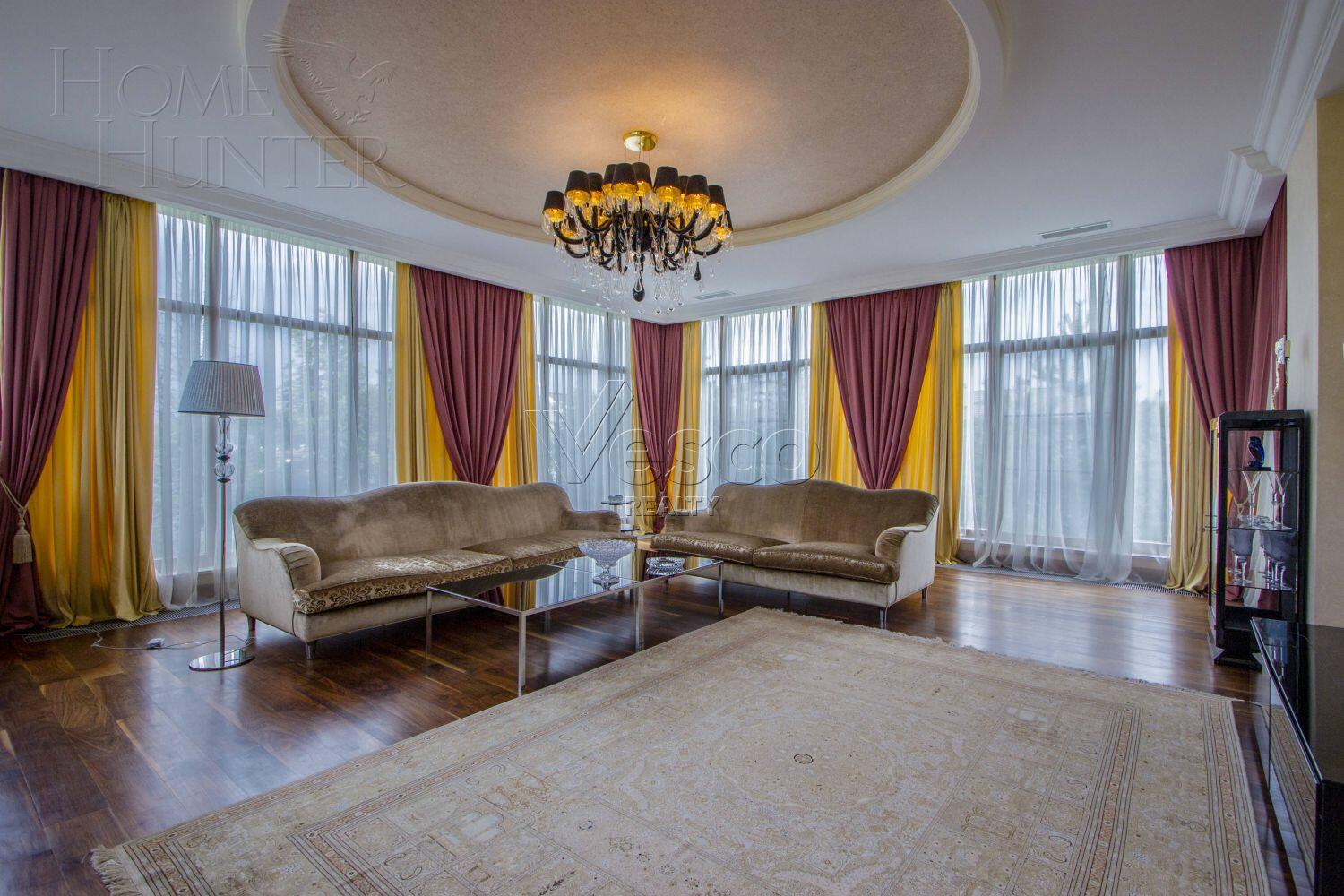 2-этажный коттедж 1 250 м² с отделкой