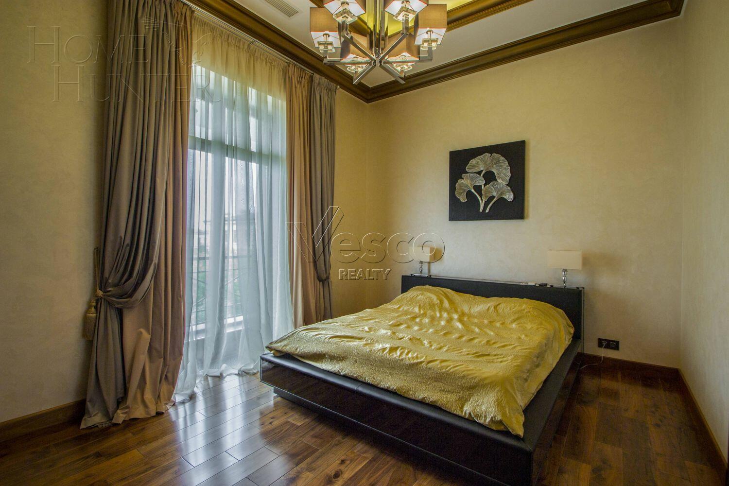 2-этажный коттедж 1 250 м² с отделкой