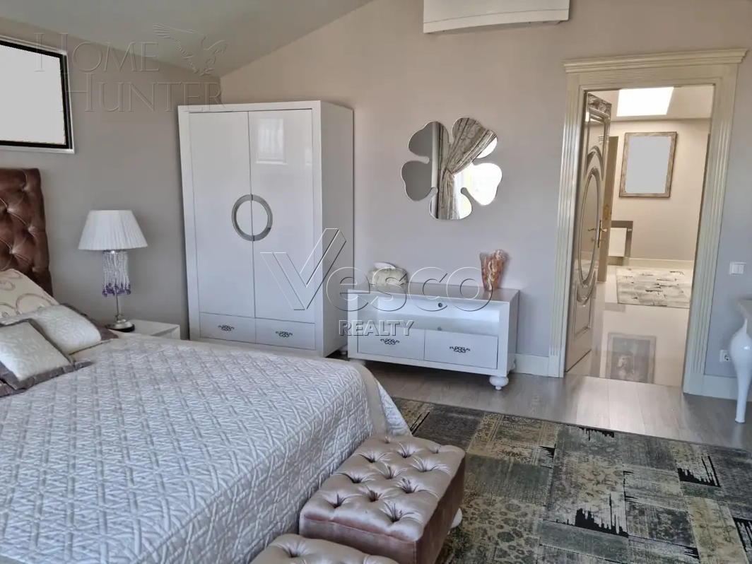 2-этажный коттедж 900 м² с отделкой