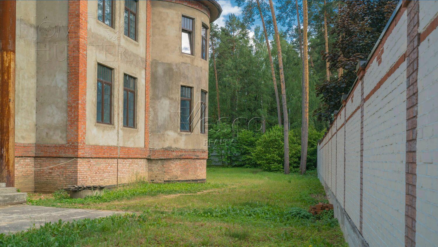 2-этажный коттедж 950 м² без отделки