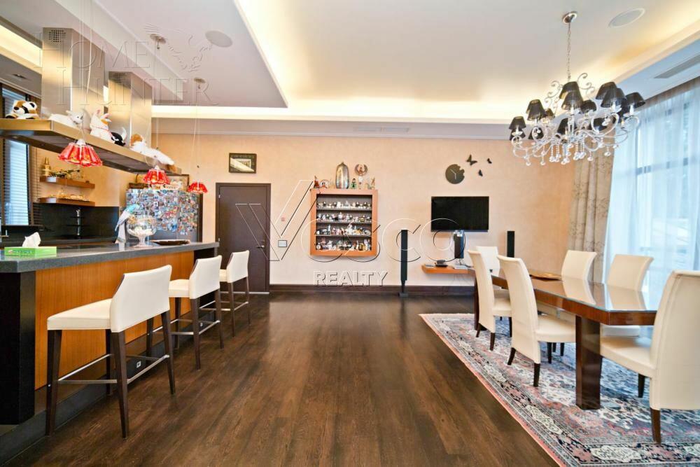 2-этажный коттедж 1 300 м² с отделкой