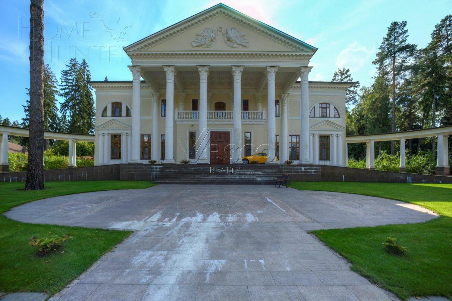 3-этажный коттедж 2 000 м² с отделкой