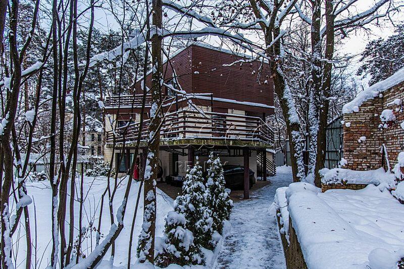 3-этажный коттедж 860 м² с отделкой