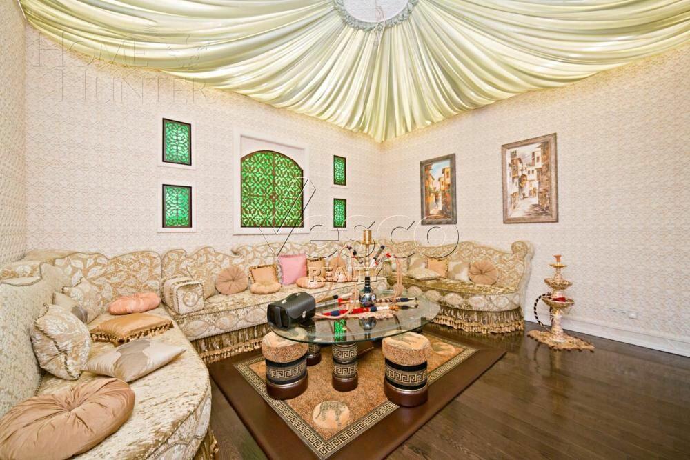 2-этажный коттедж 1 300 м² с отделкой