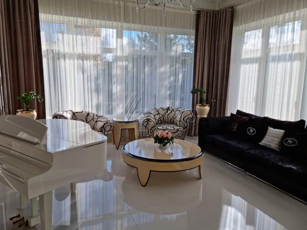 2-этажный коттедж 900 м² с отделкой