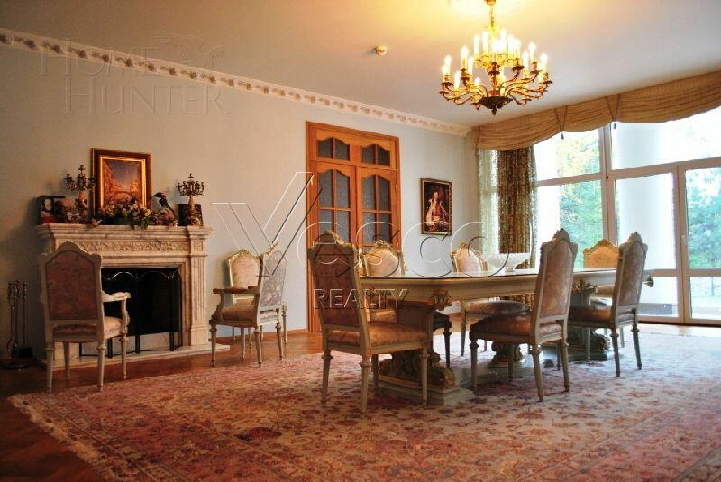 2-этажный коттедж 1 550 м² без отделки