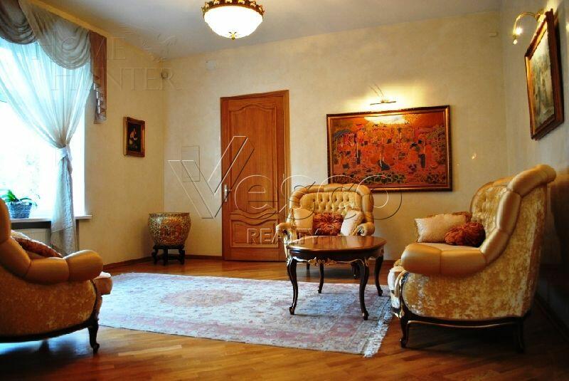 2-этажный коттедж 1 550 м² без отделки