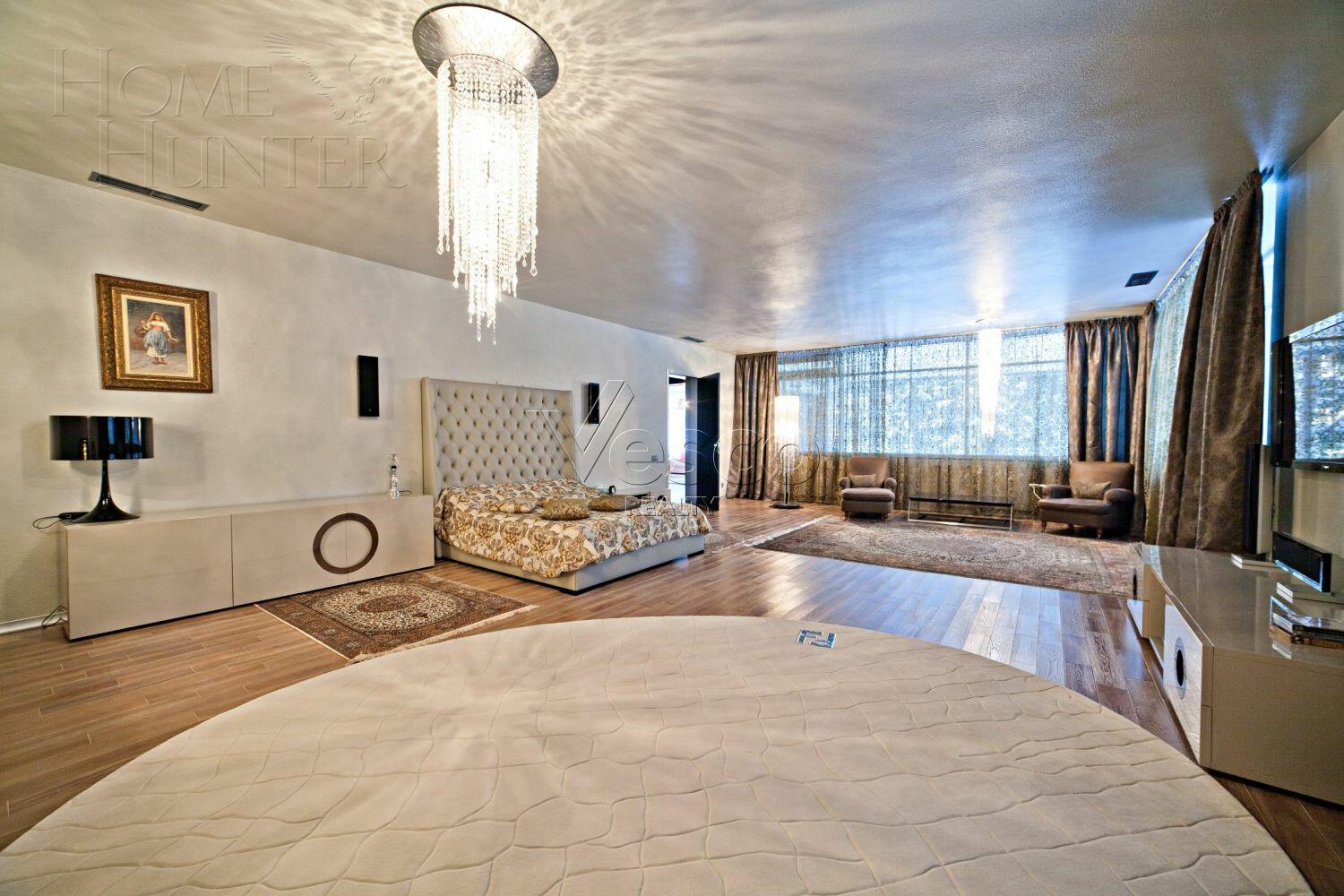 2-этажный коттедж 1 230 м² с отделкой