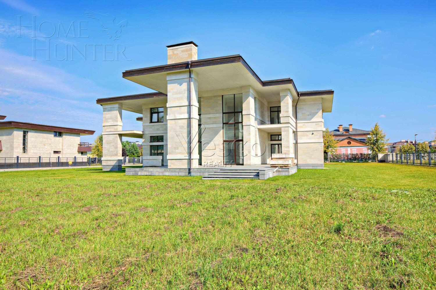 2-этажный коттедж 949 м² без отделки