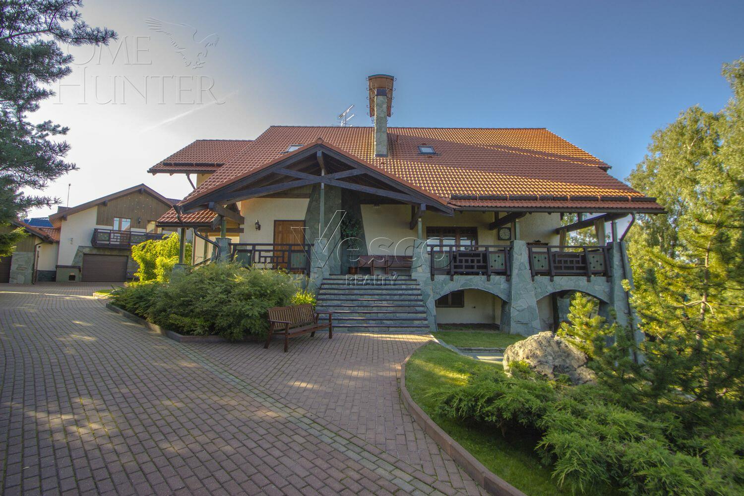 2-этажный коттедж 560 м² с отделкой