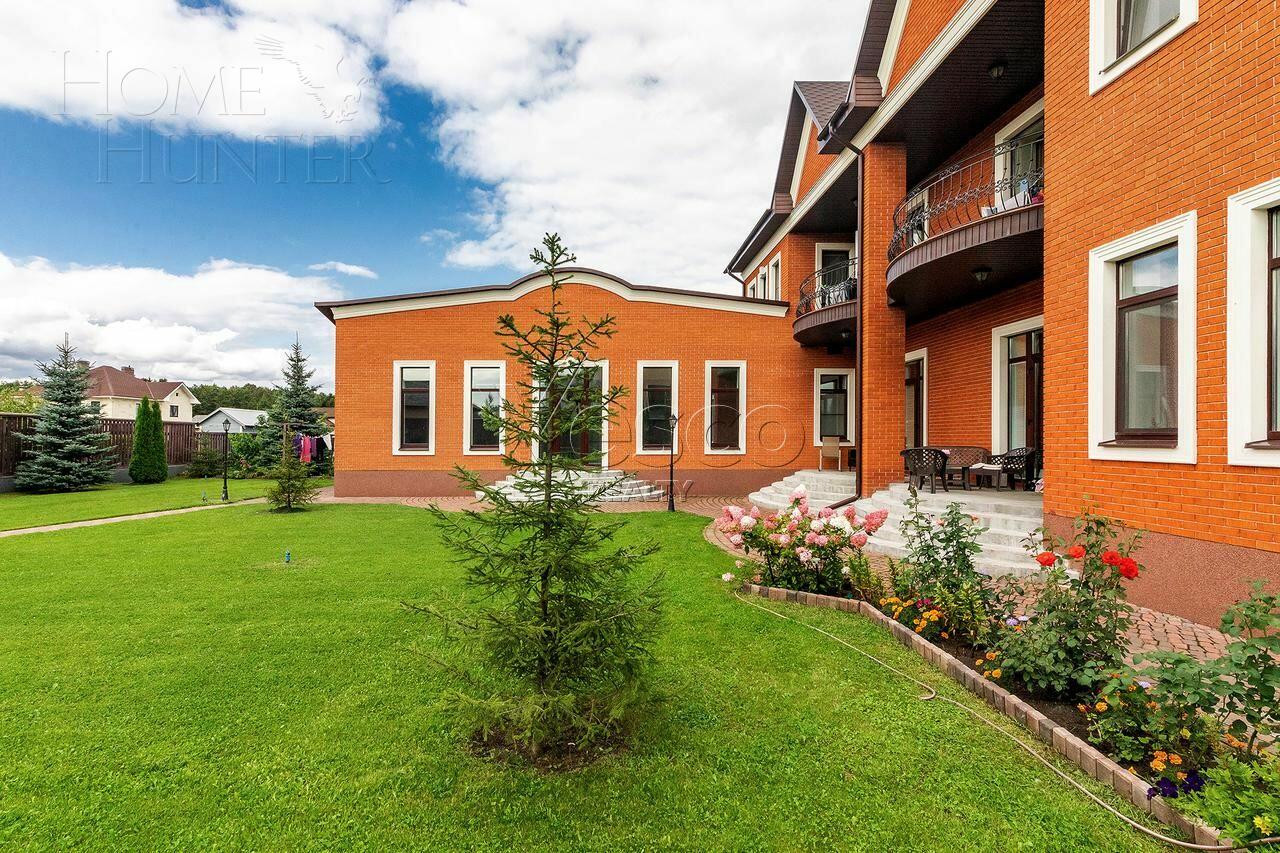 3-этажный коттедж 786 м² с отделкой