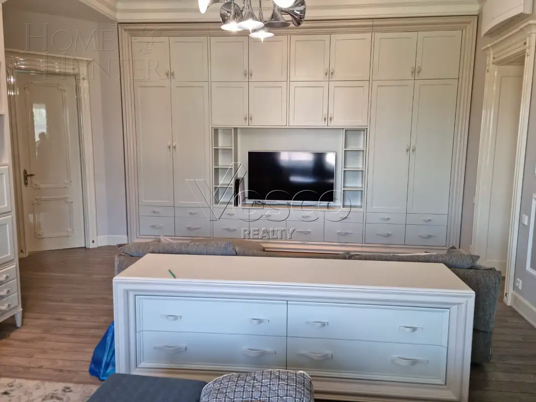 2-этажный коттедж 900 м² с отделкой