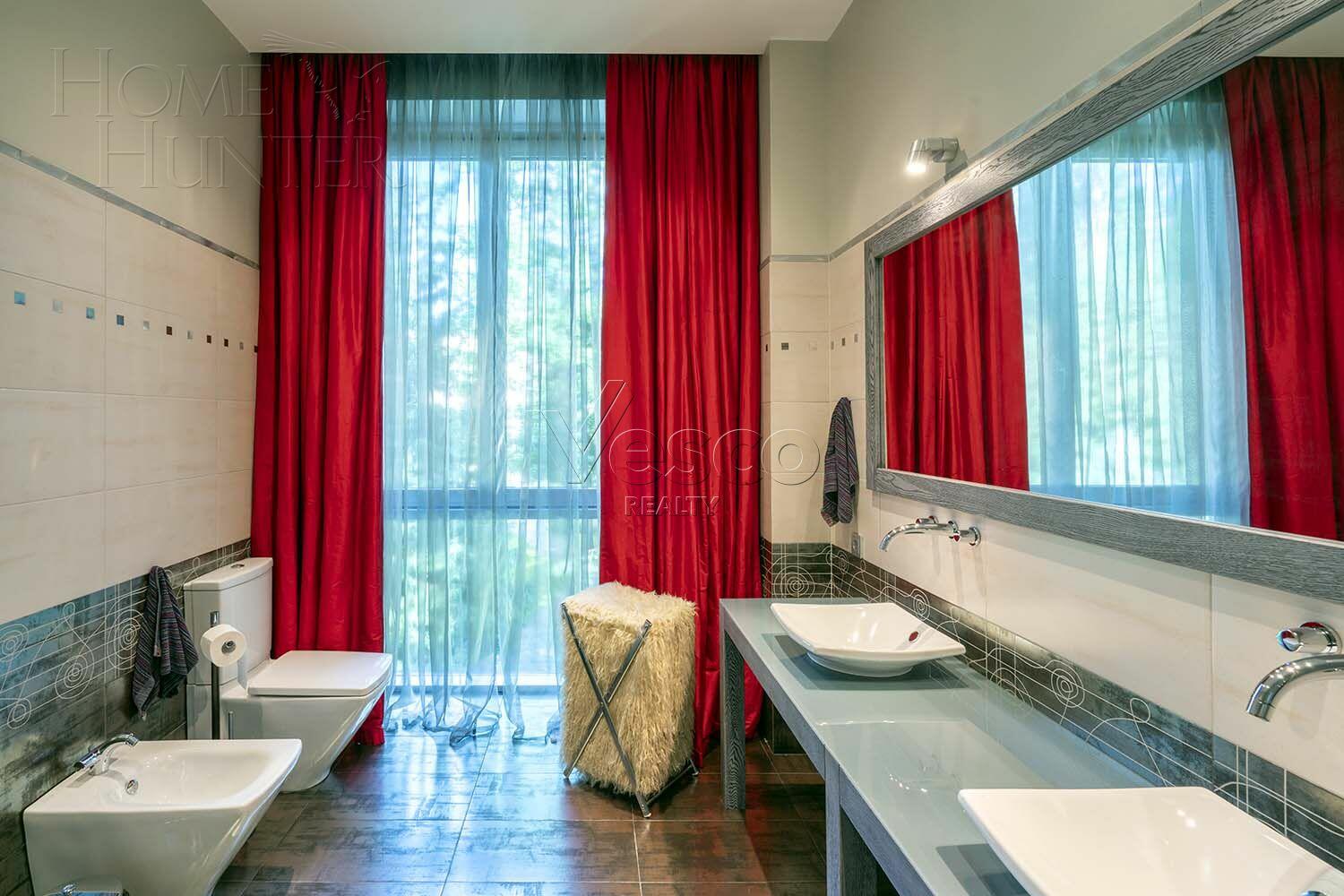 2-этажный коттедж 1 518 м² с отделкой