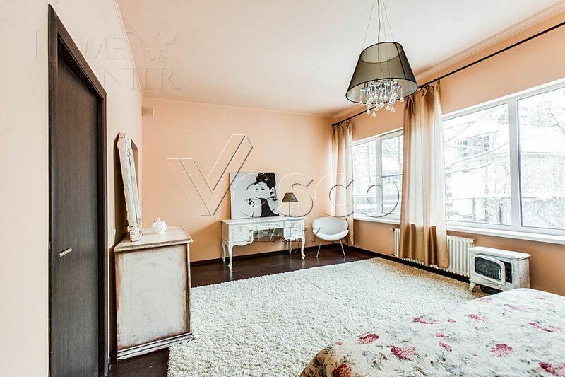 3-этажный коттедж 860 м² с отделкой