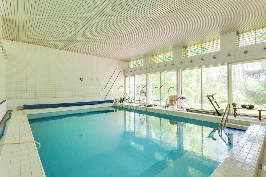 2-этажный коттедж 580 м² с отделкой