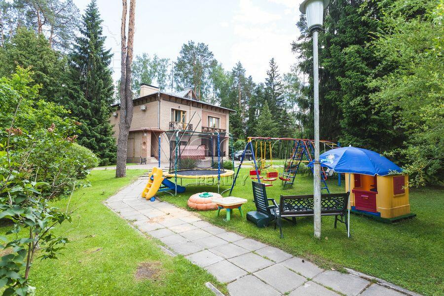 2-этажный коттедж 580 м² с отделкой