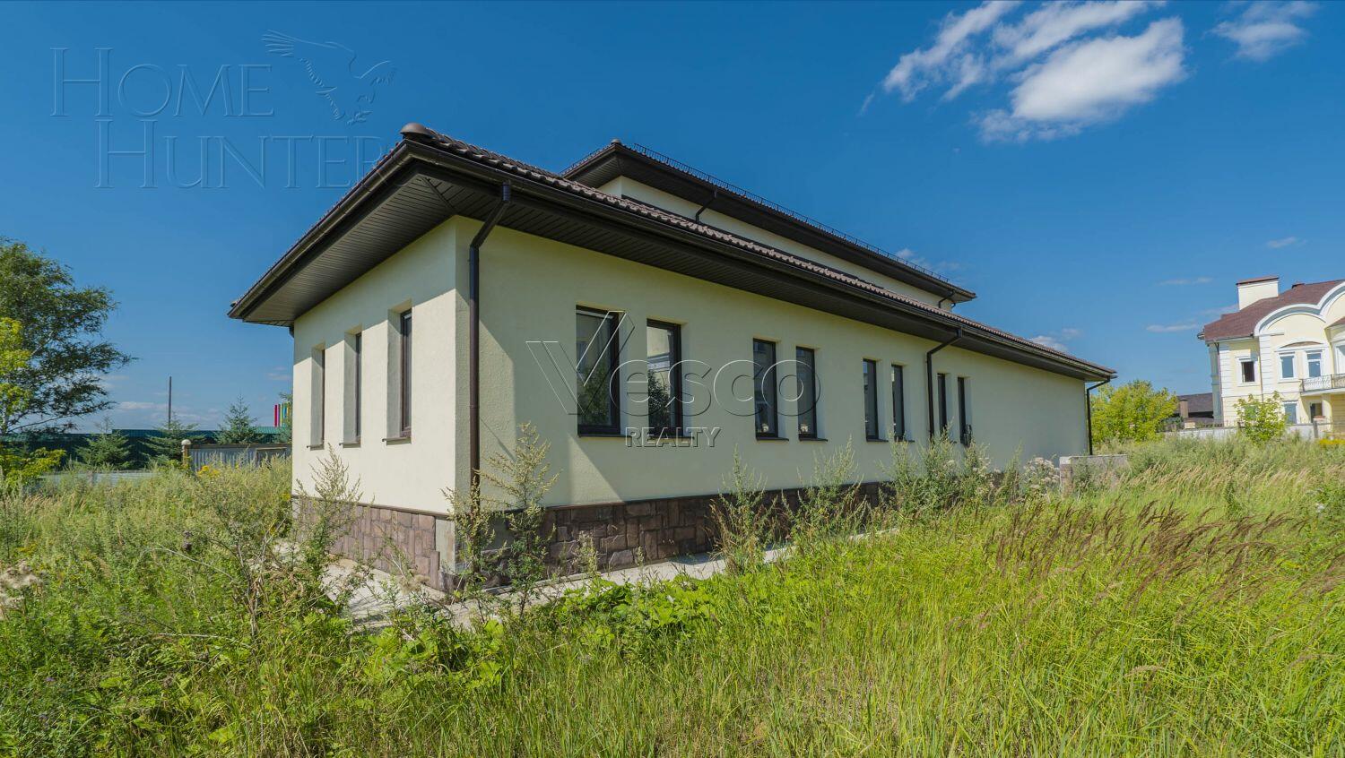 4-этажный коттедж 800 м² без отделки