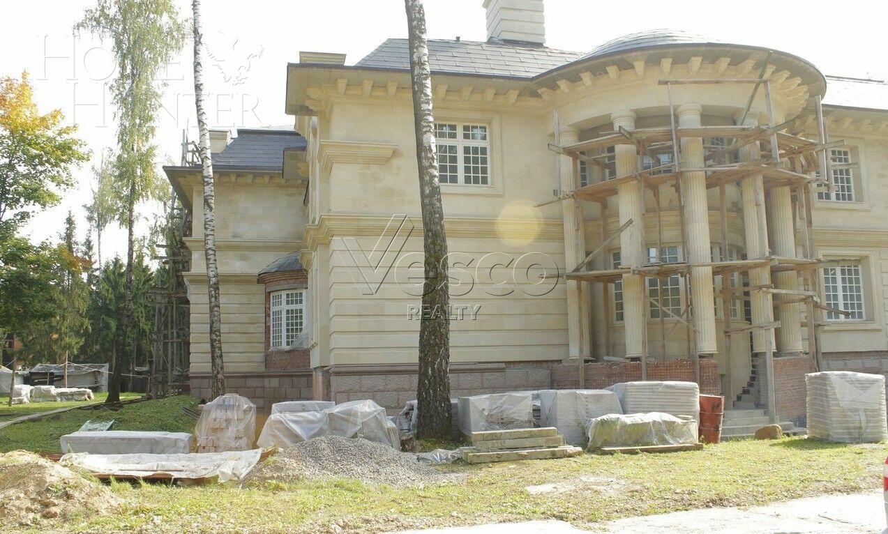 2-этажный коттедж 3 100 м² без отделки