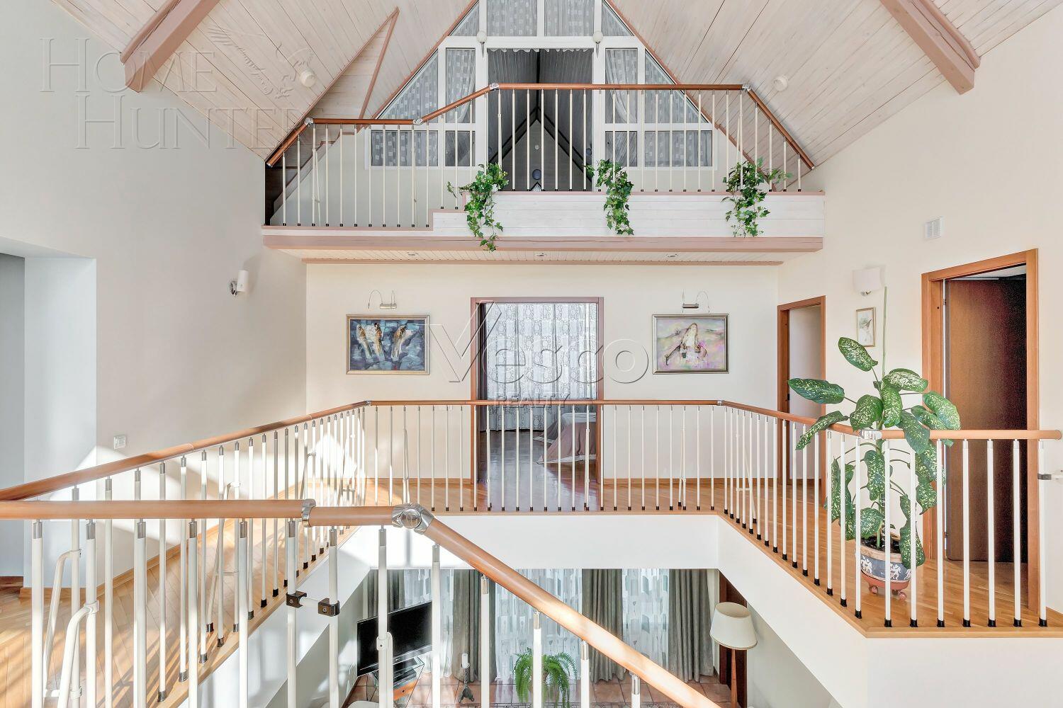 2-этажный коттедж 322 м² с отделкой