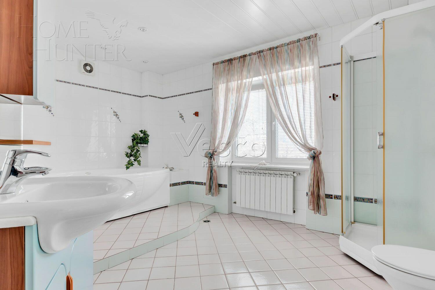 2-этажный коттедж 322 м² с отделкой