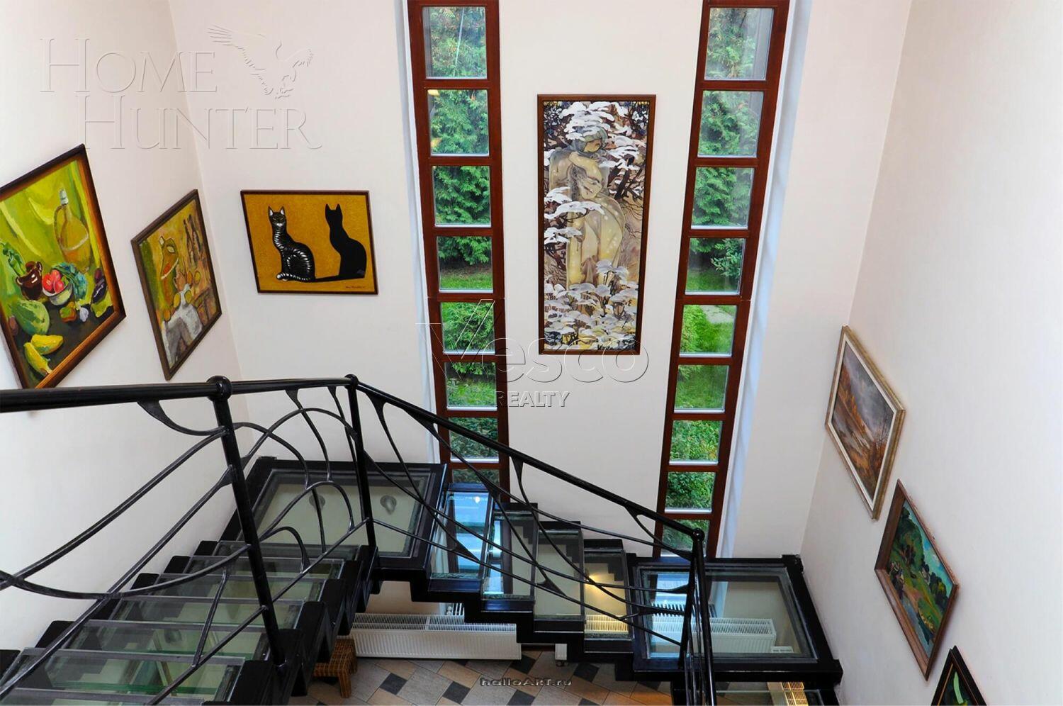 2-этажный коттедж 410 м² с отделкой