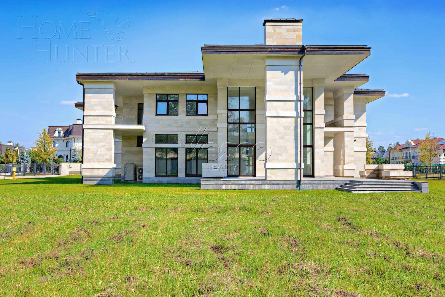 2-этажный коттедж 949 м² без отделки