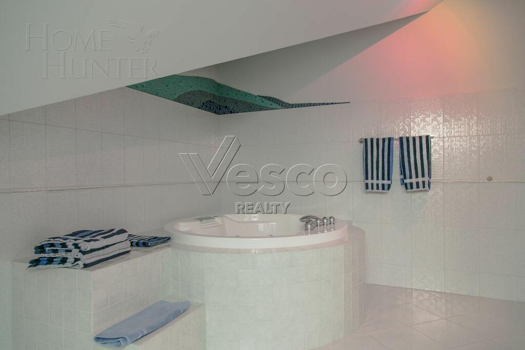 3-этажный коттедж 790 м² с отделкой